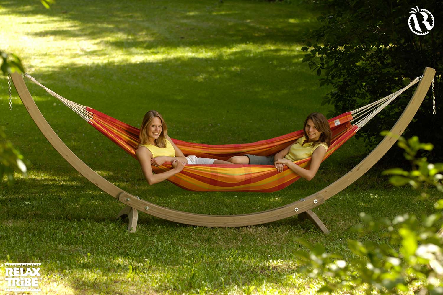 barbados-papaya-double-xl-brazilian-hammock-handmade-multicolor-orange-garden-wood-stand