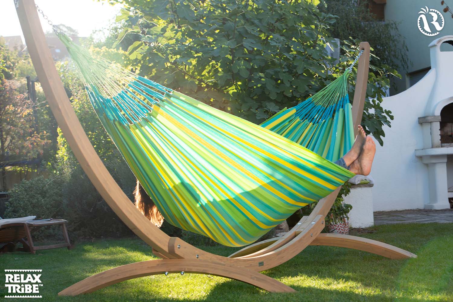 brisa-lime-weatherproof-hammock-home-garden-handmade-multicolor-green-wood-stand