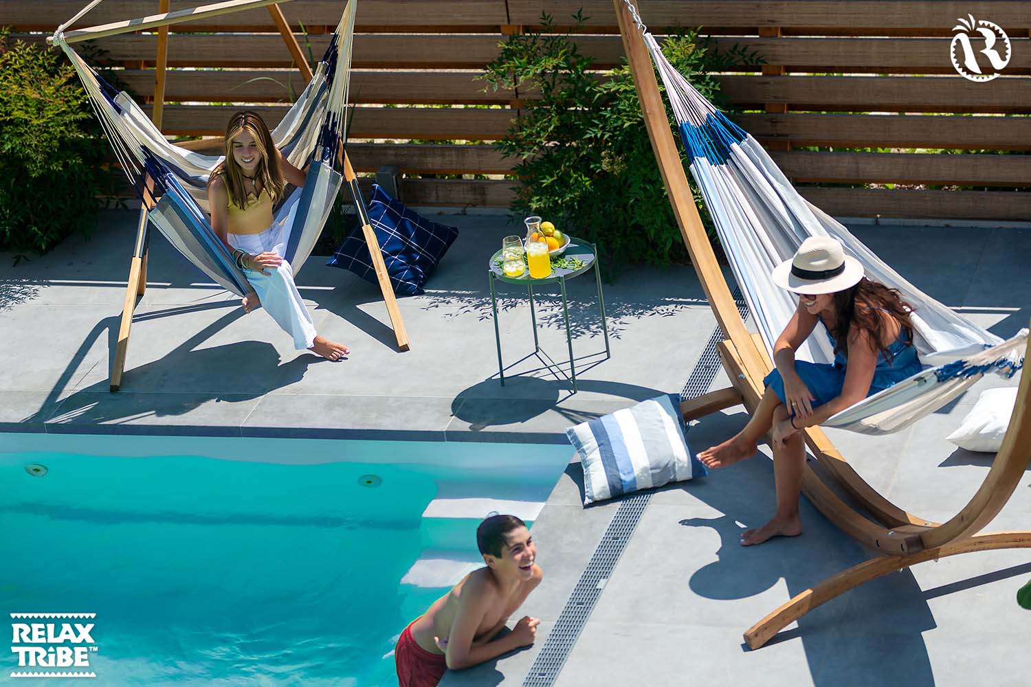 brisa-sea-salt-weatherproof-hammock-home-garden-handmade-blue-tones-wood-stand-patio-pool
