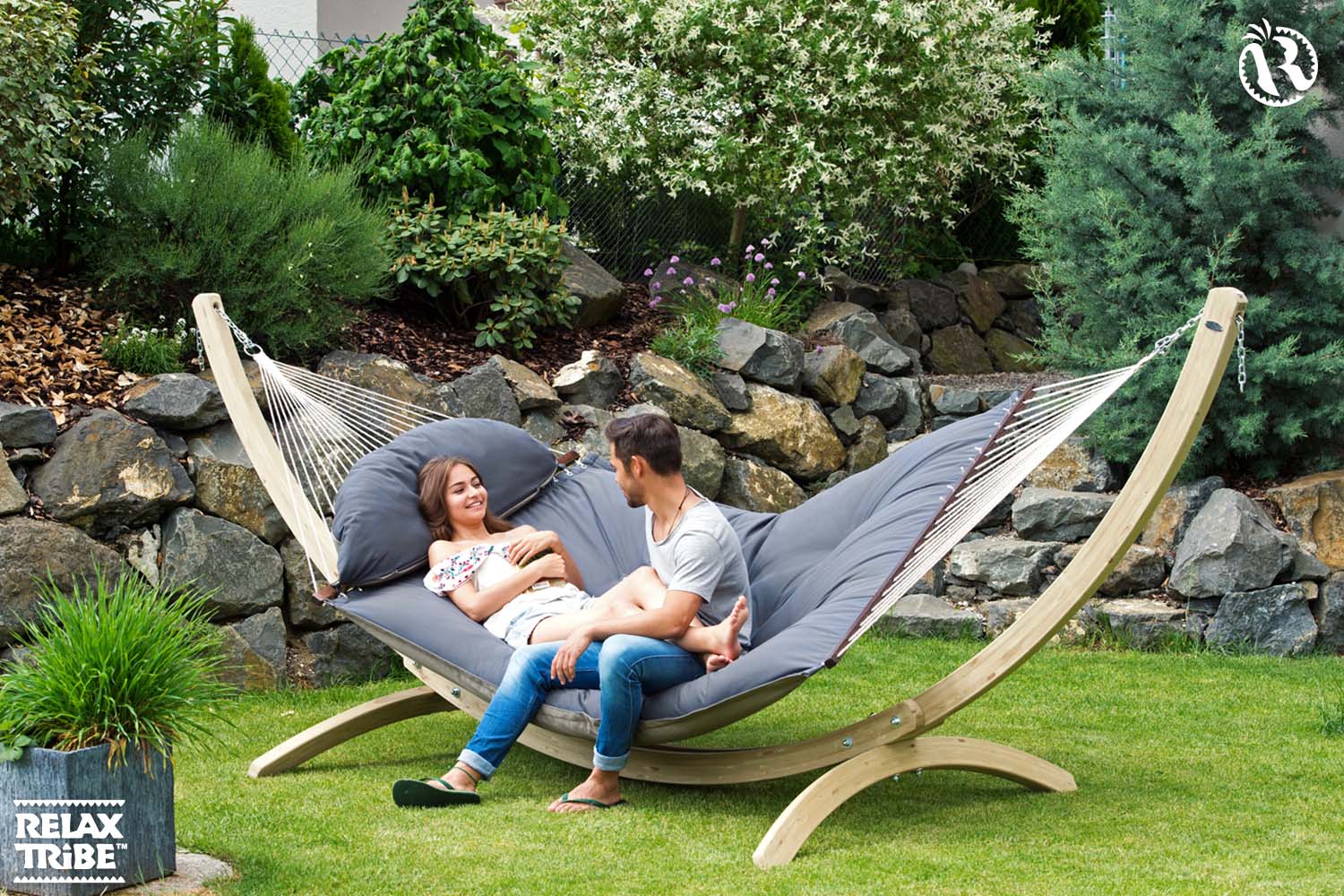fat-hammock-taupe-double-xxl-weatherproof-padded-hammock-with-bars-pillow-taupe-grey-garden-wood-stand