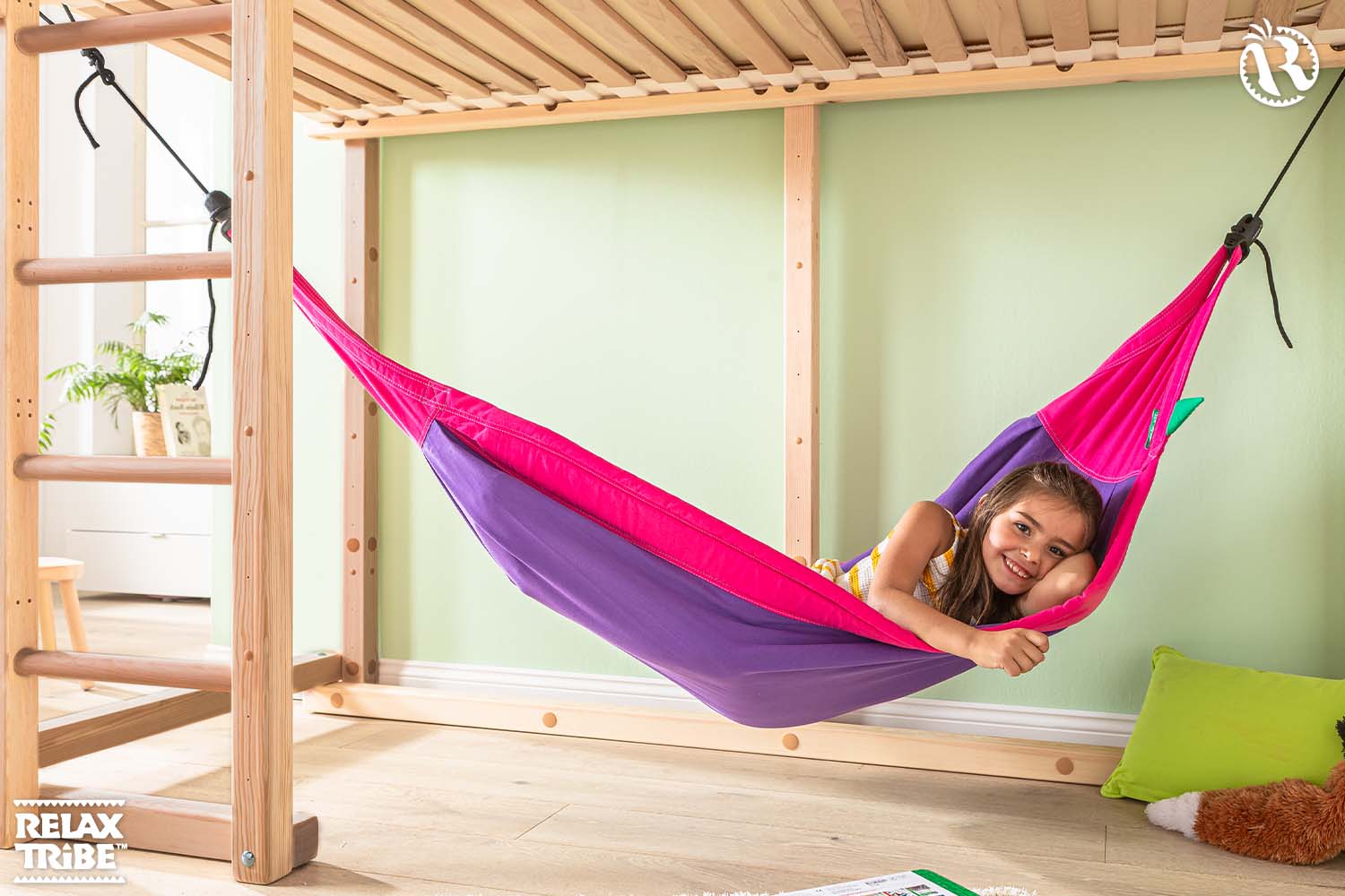 moki-lilly-kids-hammock-pure-organic-cotton-with-suspension-max-80kg-purple-pink-fuchsia-bedroom