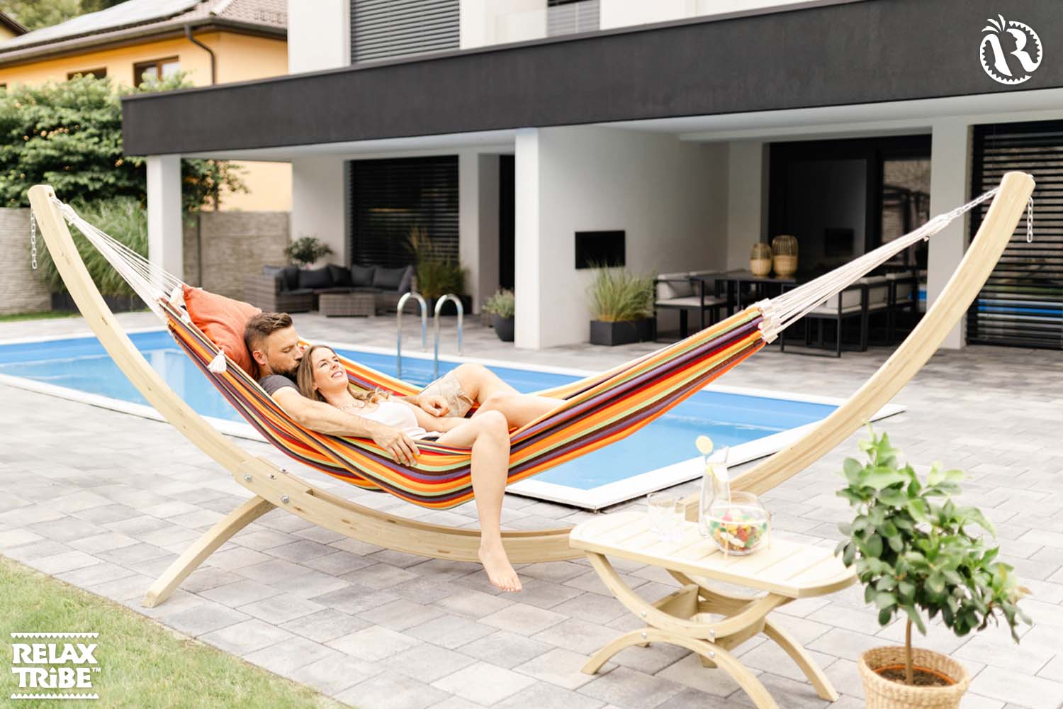 paradiso-tropical-family-xxl-brazilian-hammock-handmade-multicolor-patio-pool-wood-stand