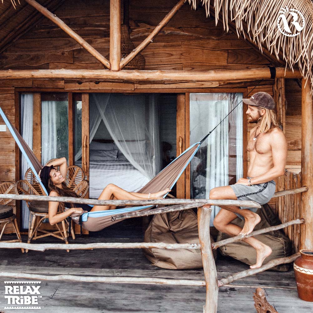 silk-traveller-xl-mountain-single-portable-travel-hammock-for-outdoor-camping-brown-blue-balcony
